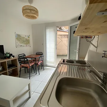 Apartment Le Saint Honore, Calme, Parking Et Wifi