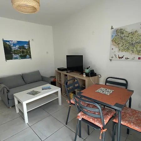 Le Saint Honore, Calme, Parking Et Wifi Appartamento Amiens
